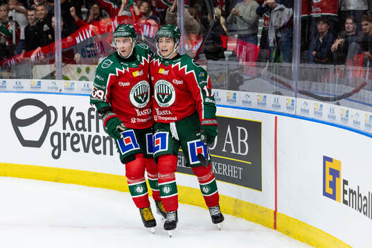 Frölundas Isac Born jublar