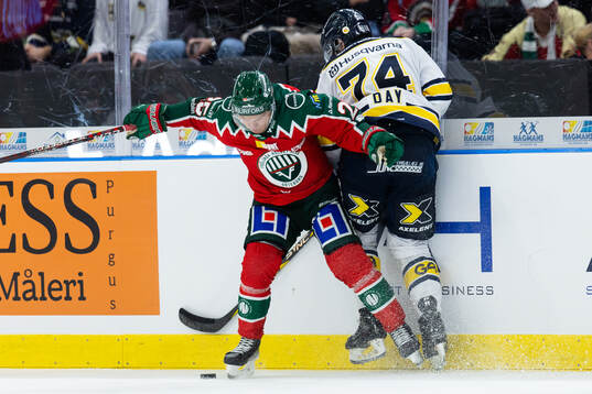 Frölundas Arttu Ruotsalainen och HV71s Sean Day