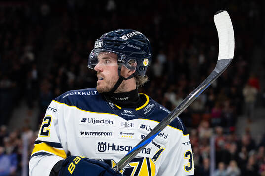 HV71s Oscar Engsund