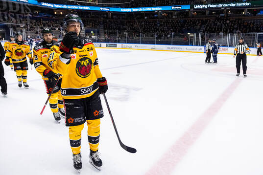 Luleås Markus Nurmi jublar