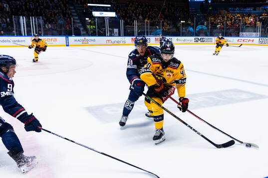 Linköpings Erik Norén och Arvid Westlin mot Luleås David