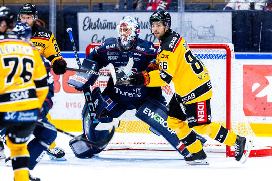 Linköpings målvakt Christian Heljanko och Luleås Mathias