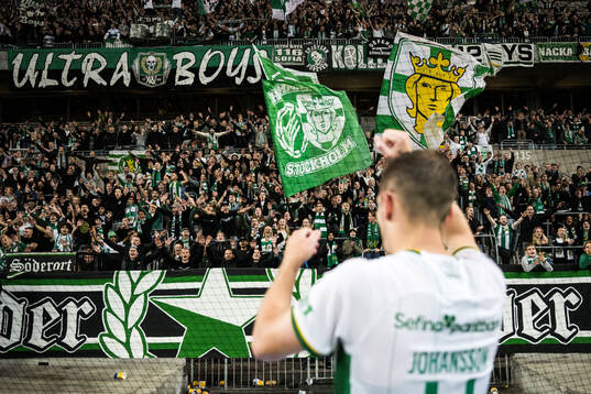 Hammarbys Oscar Johansson Schellhas jublar