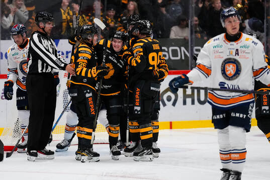 Skellefteås Leo Sundqvist jublar