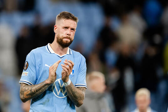 Pontus Jansson of Malmö FF looks dejected