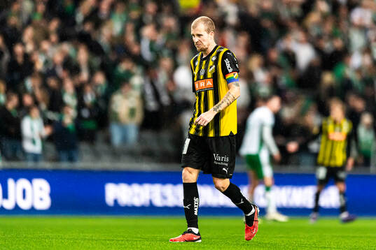 Häckens Simon Gustafson deppar