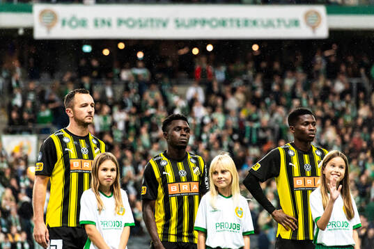 Häckens spelare med knattar