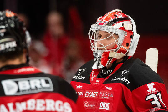 Örebros målvakt Jonas Arntzen deppar