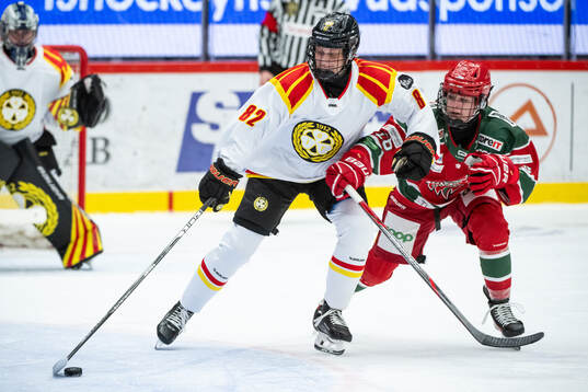 Brynäs Annie Silén och Modos Brooke Mcquigge