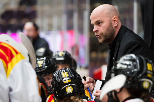 Brynäs tränare Filip Eriksson
