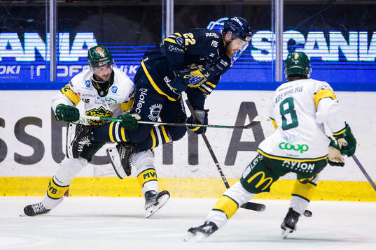 Södertäljes Jacob Bjerselius mot Björklövens Jacob
