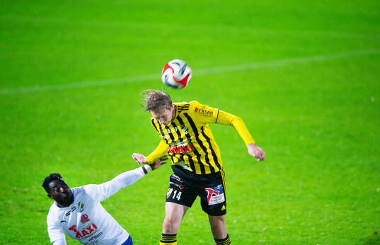 IFK Hässleholms Hugo Arvidsson och Nosabys Michael Andrew