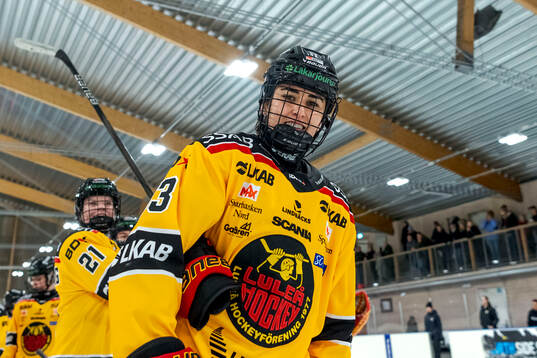 Luleås Nadia Mattivi jublar
