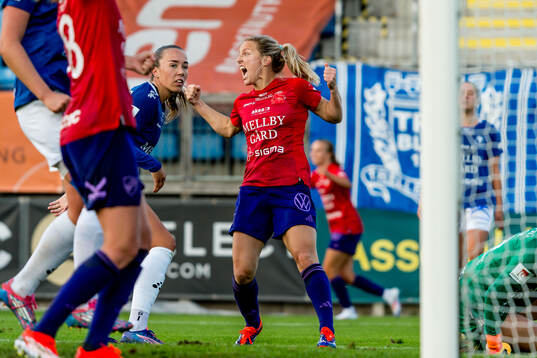 Djurgårdens Mimmi Larsson jublar