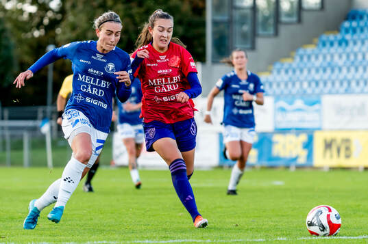Trelleborgs Viktoria Persson och Djurgårdens Lucia Duras