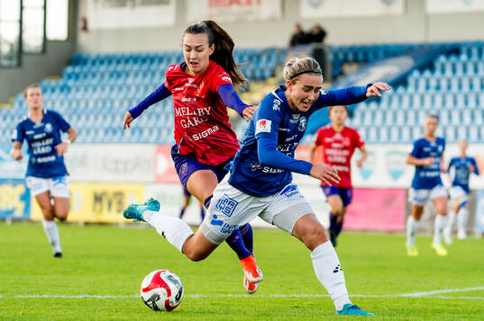 Djurgårdens Lucia Duras och Trelleborgs Viktoria Persson