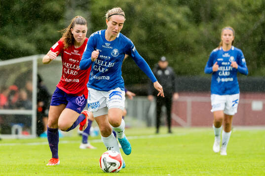 Trelleborgs Viktoria Persson och Djurgårdens Pauline