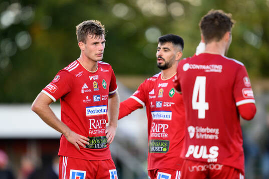 Skövde AIKs Filip Schyberg deppar