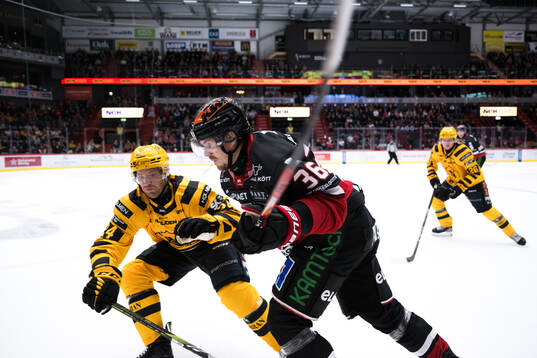 Skellefteås Oscar Lindberg och Örebros Emil Larsson