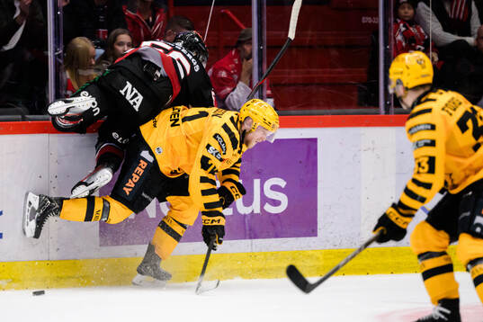 Örebros Robin Norell och Skellefteås Jonathan Davidsson