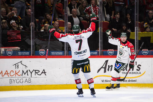 Frölundas Mikael Ruohomaa jublar