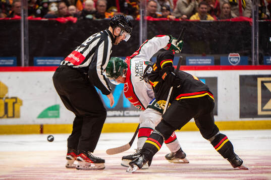 Frölundas Linus Nässen och Brynäs Jordan Schroeder