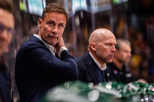 Frölundas tränare Roger Rönnberg deppar