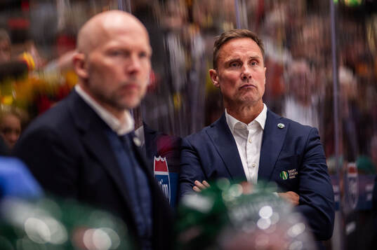 Frölundas tränare Roger Rönnberg deppar
