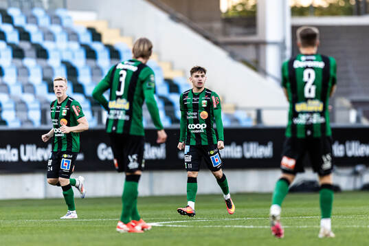 Varbergs Isak Bjerkebo jublar 3-2
