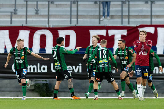 Varbergs spelare jublar