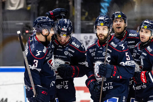 Linköpings spelare jublar