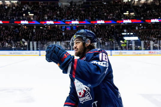 Linköpings Remi Elie jublar