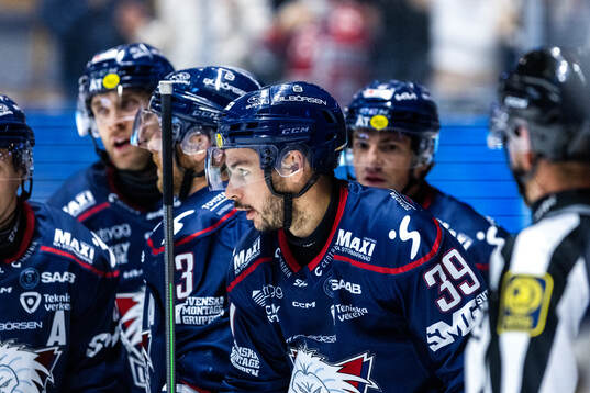 Linköpings Ty Rattie jublar
