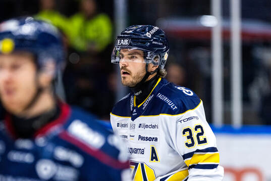 HV71s Oscar Engsund