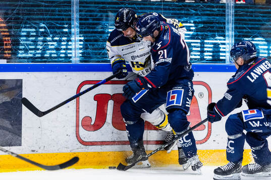 HV71s Mikael Seppälä och Linköpings Christoffer Ehn