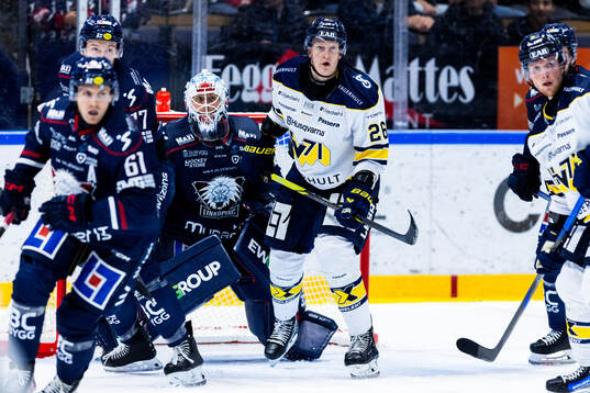 Linköpings målvakt Christian Heljanko och HV71s Tommi
