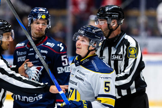 HV71s Victor Sjöholm