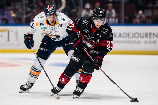 Växjös Emil Sylvegård och Malmö Redhawks Henrik Haapala