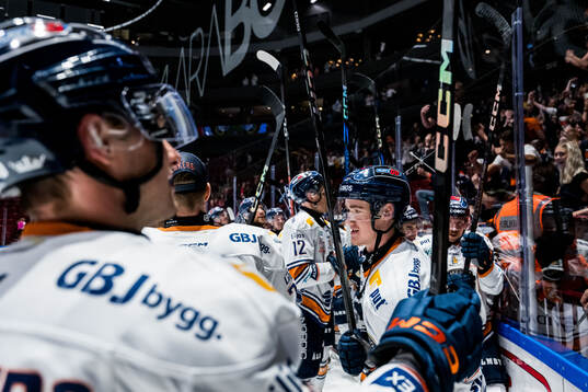Växjös Filip Eriksson jublar