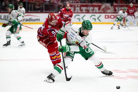 Rögles Calle Själin och Timrås Sebastian Hartmann