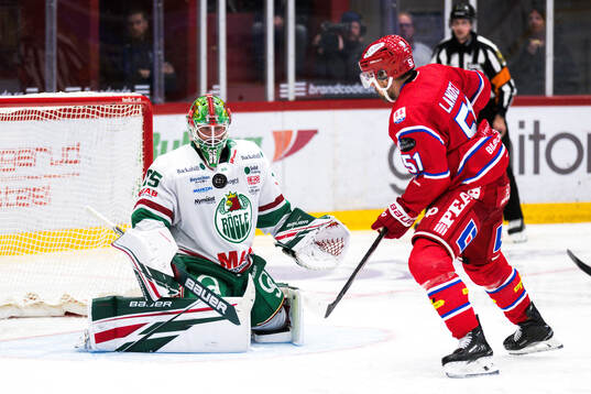 Rögles Christoffer Rifalk och Timrås Anton Lander