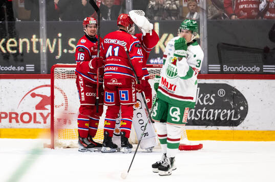 Timrås spelare jublar