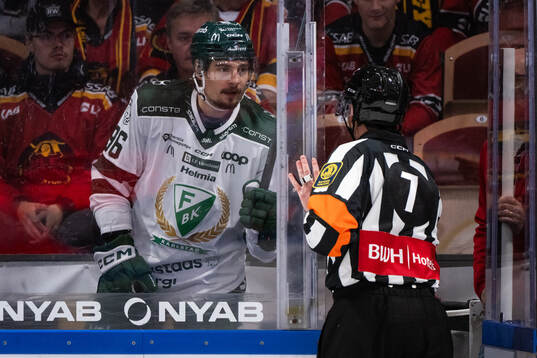 Färjestads David Tomasek