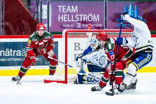 Leksands målvakt Jakob Hellsten mot MoDos Theodor