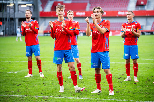 Helsingborgs Adrian Svanbäck och Daniel Bergman jublar