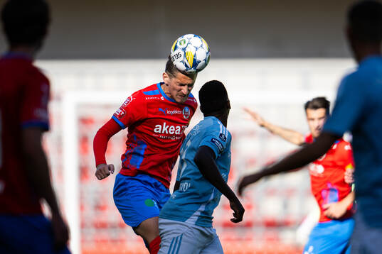Helsingborgs Ervin Gigovic nickar