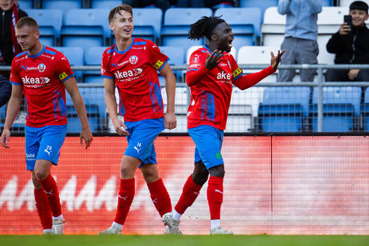 Helsingborgs Benjamin Acquah jublar