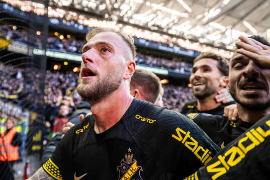 AIKs John Guidetti jublar