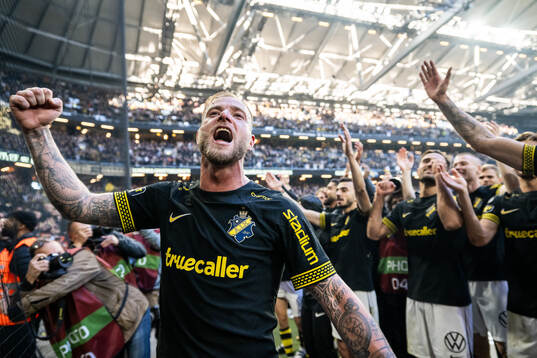 AIKs John Guidetti jublar