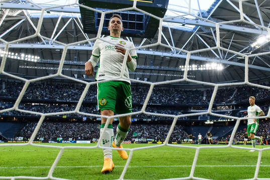 Hammarbys Oscar Johansson Schellhas deppar